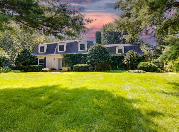 201 Cary Algonquin Road, Trout Valley, IL 60013