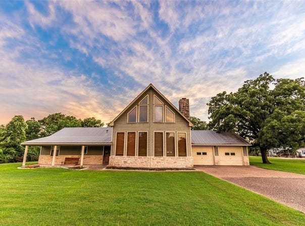 2521 Hwy 36 N, Bellville, TX 77418