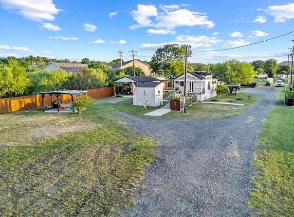 286 S Hwy 173, Bandera, TX 78003