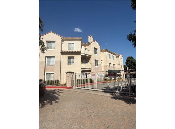 130 S Barranca, West Covina, CA 91791