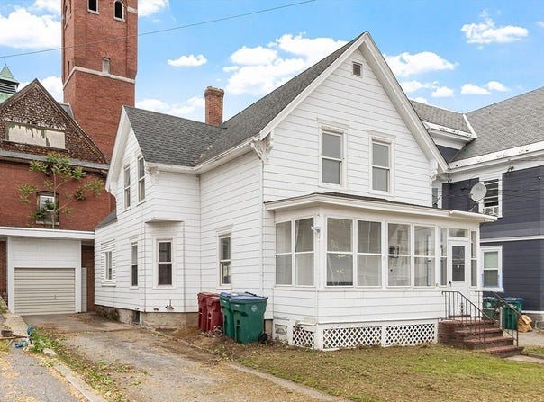 10 3rd Ave, Lowell, MA 01854