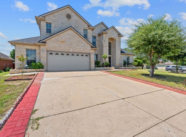 1689 Amberwood LOOP, Kyle, TX 78640