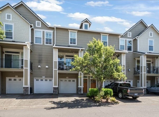 3840 SUMMERLINN DR, West Linn, OR 97068
