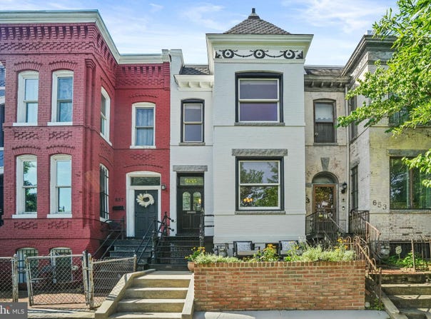 655 F STREET NE, WASHINGTON, DC 20002