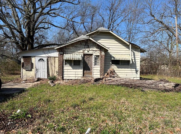 502 L A Prexy Davis Dr, Pine Bluff, AR 71601