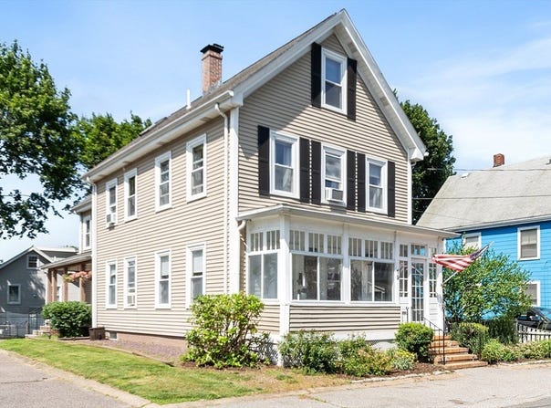 19 Franklin St, Wakefield, MA 01880