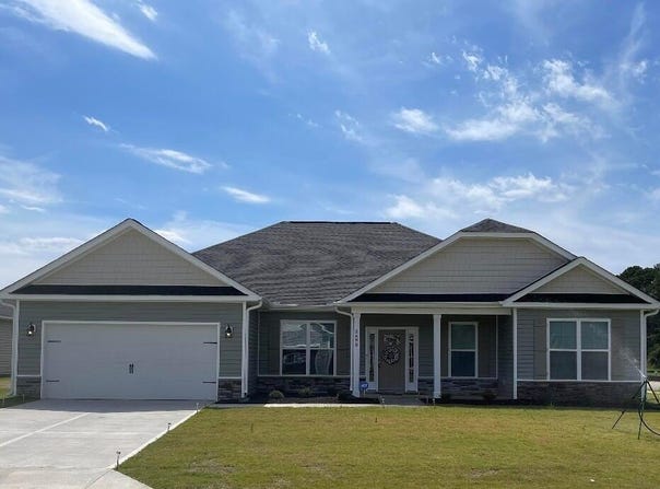 162 Poker House Road, Grimesland, NC 27837