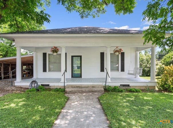 102 S Hogan Street, Holland, TX 76534