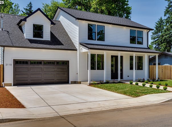 2110 LABONA DR, Eugene, OR 97404