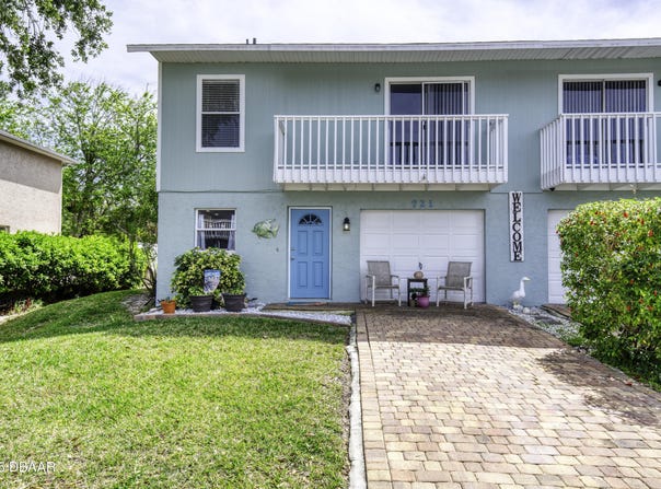 721 Laurel Bay Circle, New Smyrna Beach, FL 32169