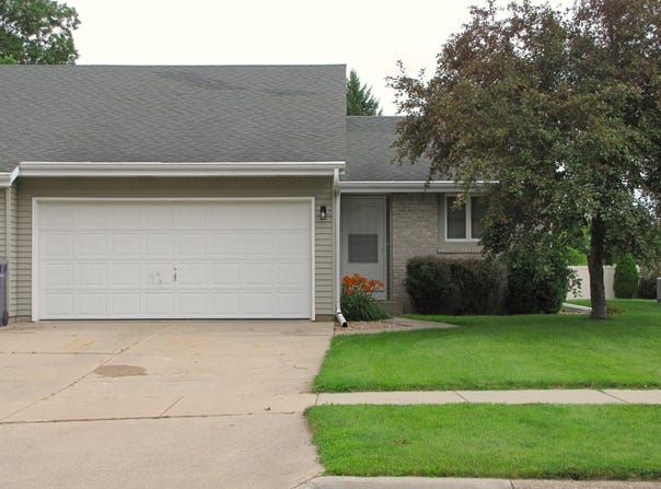 1125 Nantucket Drive, Janesville, WI 53545