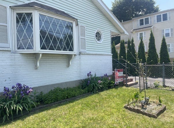 67 Oakcrest Road, Boston, MA 02136