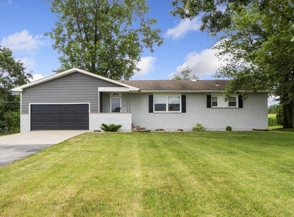 4049 County Road 35, Auburn, IN 46706