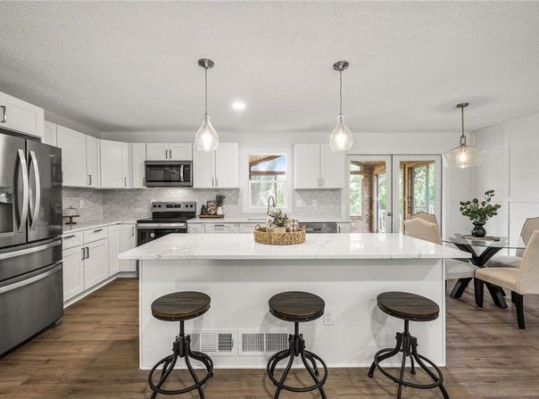 4909 W 98th Street, Bloomington, MN 55437