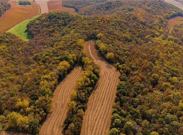 000 Simon Road, Montana Twp, WI 54610
