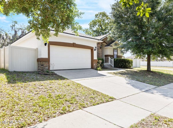 3237 DEER CREEK Drive, Middleburg, FL 32068