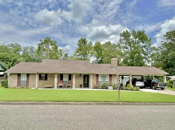 115 Bent Oak Drive, Center, TX 75935