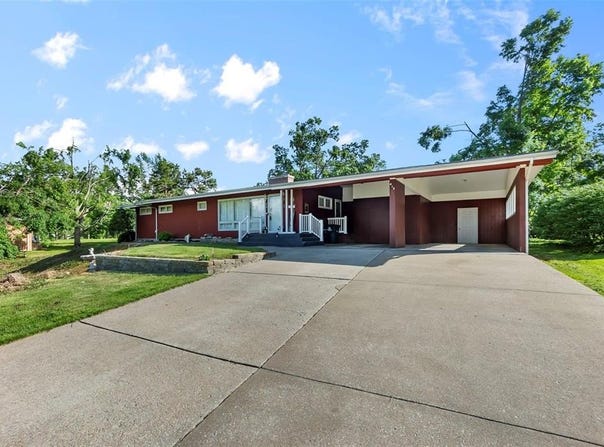 415 Mecker Road, Perryville, MO 63775