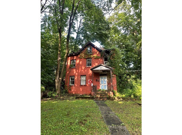 47 S Bridge Street, Poughkeepsie, NY 12601