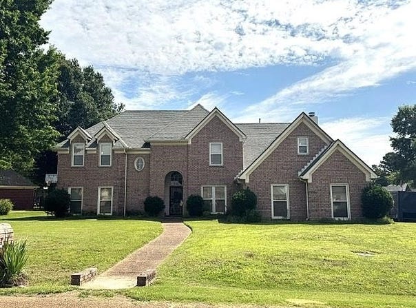 3376 SARA WOODS Dr, Bartlett, TN 38133-3868