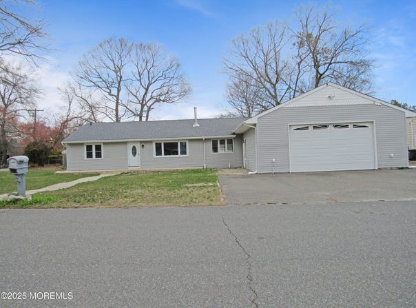 202 Cedar Drive, Lanoka Harbor, NJ 08734