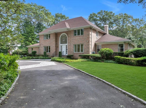 75 Belvedere Drive, Syosset, NY 11791