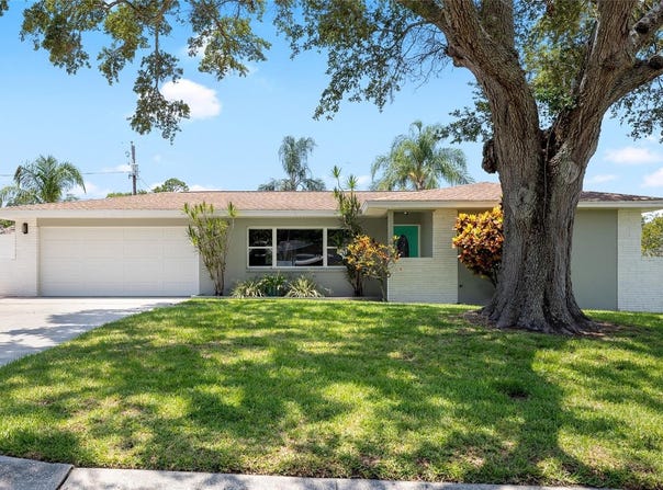 1530 PICARDY CIRCLE, CLEARWATER, FL 33755