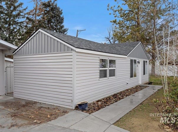 711 E Ave D, Jerome, ID 83338