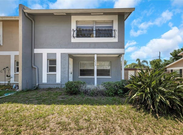 2048 LOS LOMAS DRIVE, CLEARWATER, FL 33763