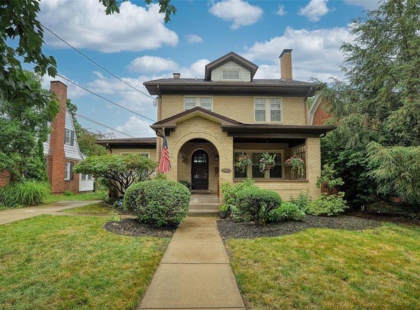 281 Parker Drive, Mt Lebanon, PA 15216