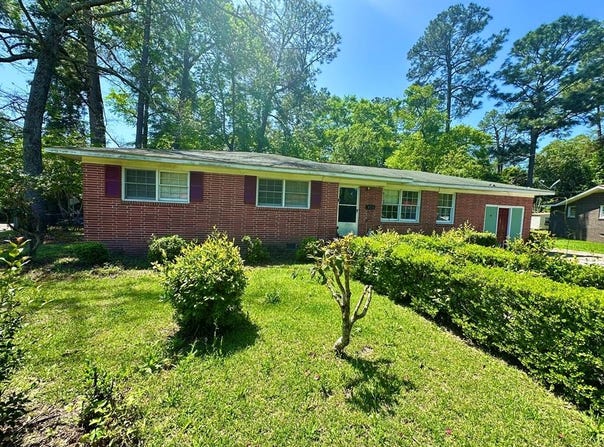 121 Saint Johns St, Dothan, AL 36301