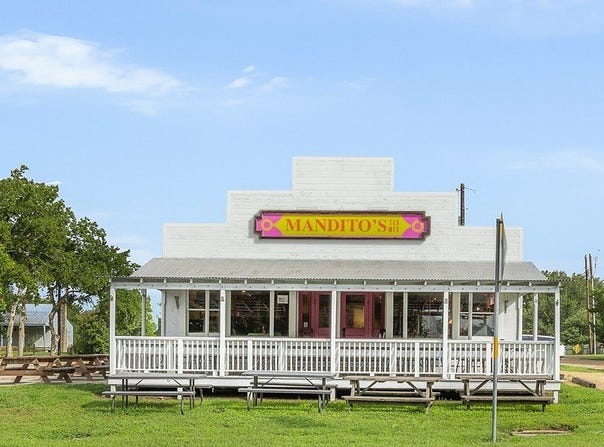 102 South Washington Street, Round Top, TX 78954