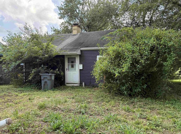 1525 SE Riverside Drive, Evansville, IN 47713