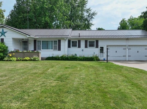 850 E Remus Road, Mt Pleasant, MI 48858