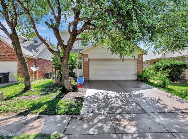 11856 Porcupine Drive, Fort Worth, TX 76244