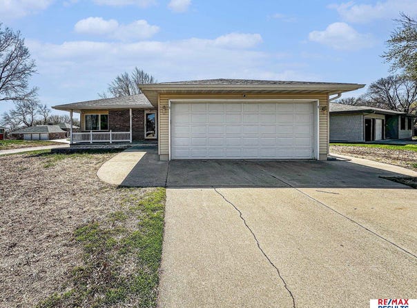 1732 N 10th Street, Nebraska City, NE 68410