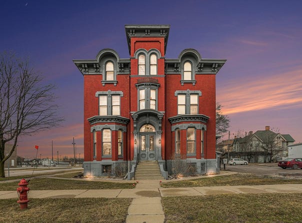 701 Center Avenue, Bay City, MI 48708