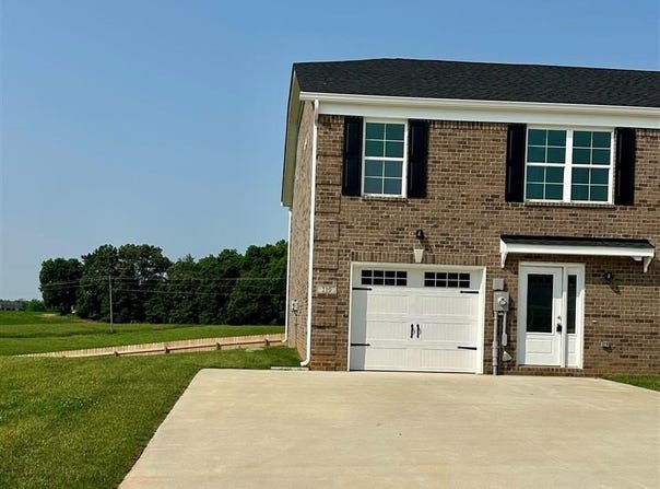 117 Webster Ridge Court, Vine Grove, KY 40175