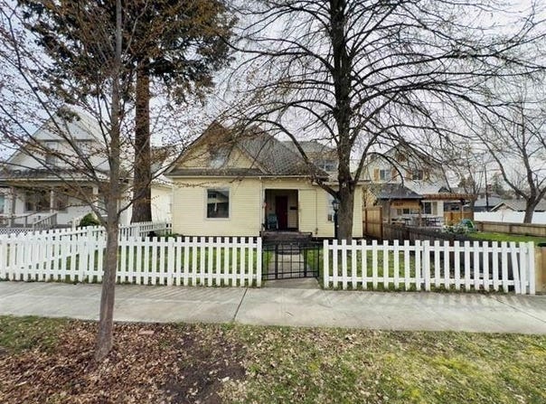 2823 W Sharp Ave, Spokane, WA 99201