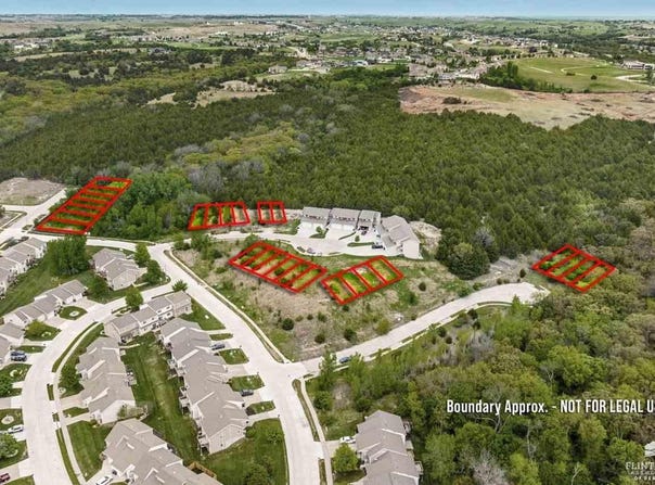 00000 Paddington Circle, Manhattan, KS 66503