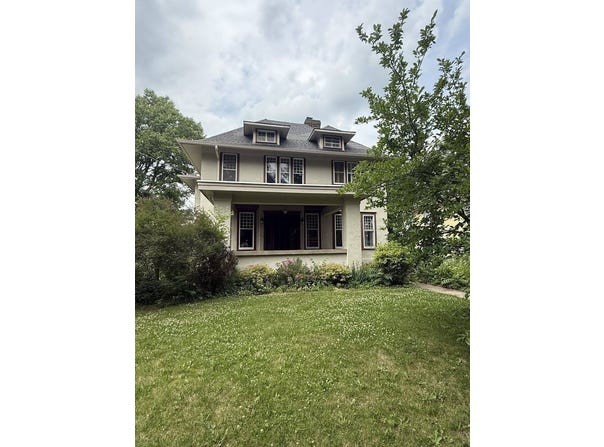 822 West Lincoln Boulevard, Freeport, IL 61032