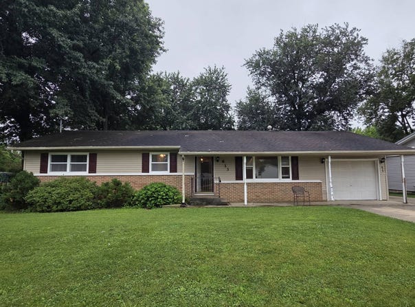 613  Ash St., Olney, IL 62450