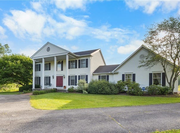 12580 Bentbrook Drive, Chesterland, OH 44026