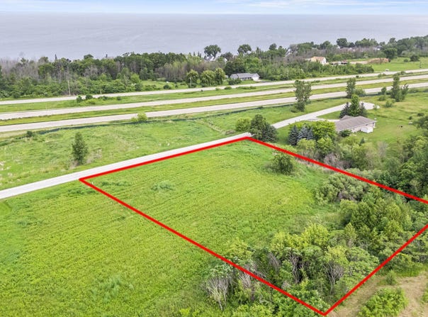 SUGAR MAPLE Drive, LUXEMBURG, WI 54217