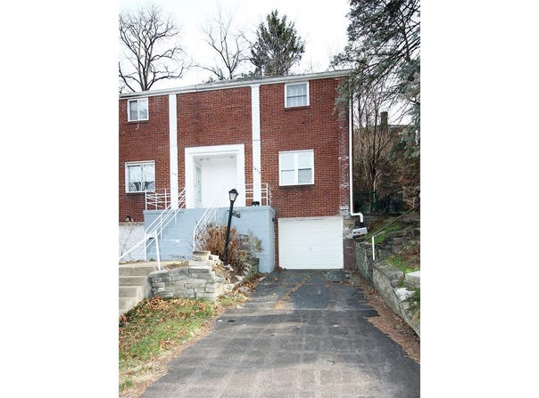 1614 Bevan Rd, Whitehall, PA 15227