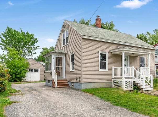 7 Vincent Avenue, Biddeford, ME 04005