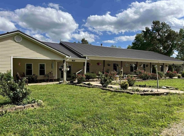 300 Baker Lane, Hawesville, KY 42348