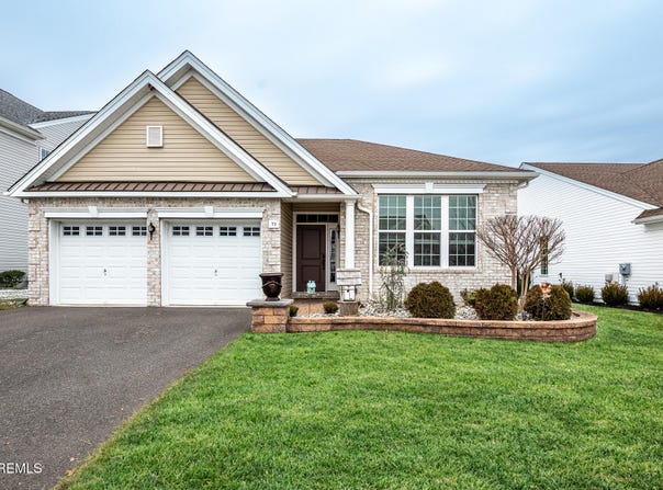 73 Ambermist Way, Forked River, NJ 08731