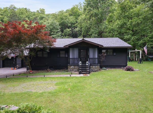 522 Sutton Creek Road, Harding, PA 18643