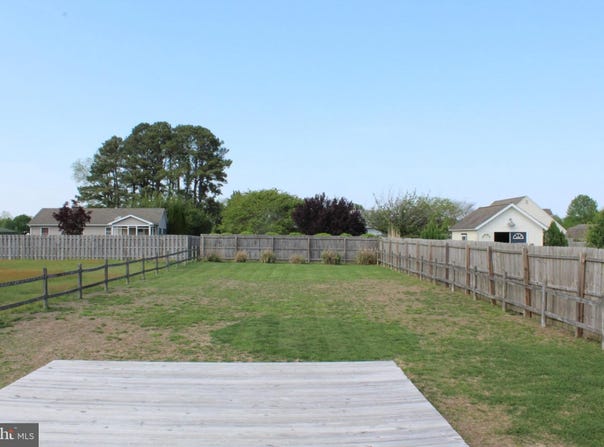 649 BEECHWOOD AVENUE, MILFORD, DE 19963